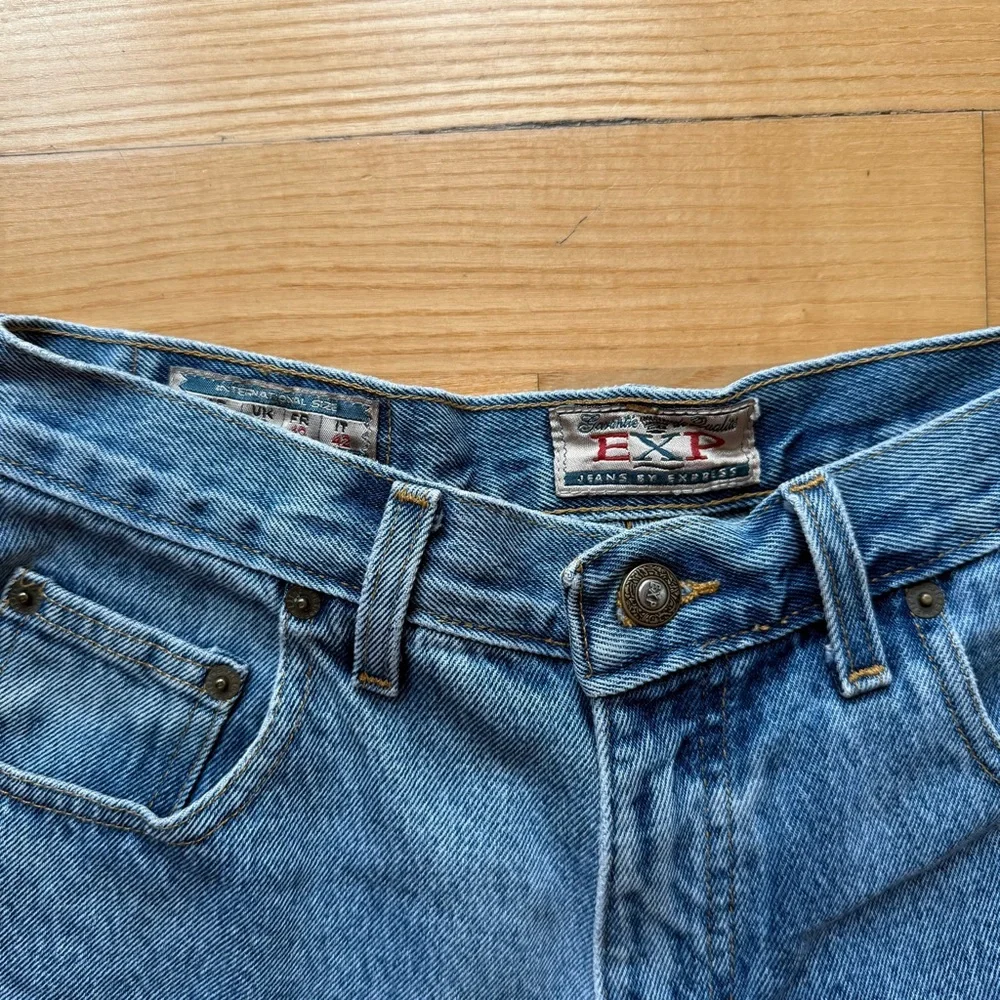 Vintage express jean shorts